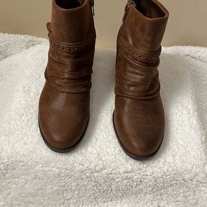 Barely worn BareTraps Ankle Boots in a size 9 1/2, color Brown.
